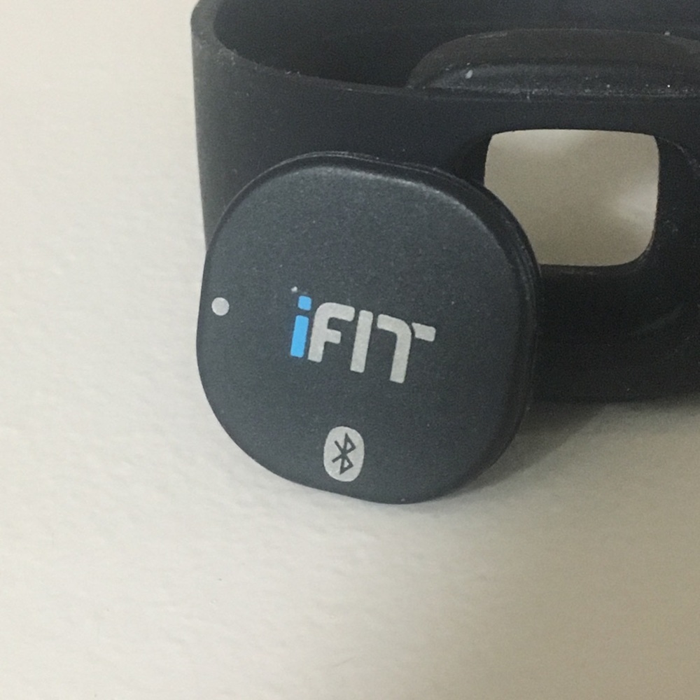 Fitbit bracelet - Picture 3 of 5